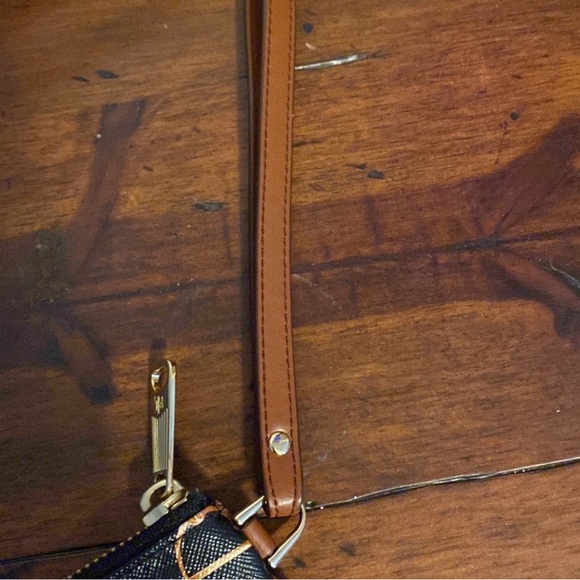 Ralph Lauren Equestrian Wristlet - Picture 4 of 5